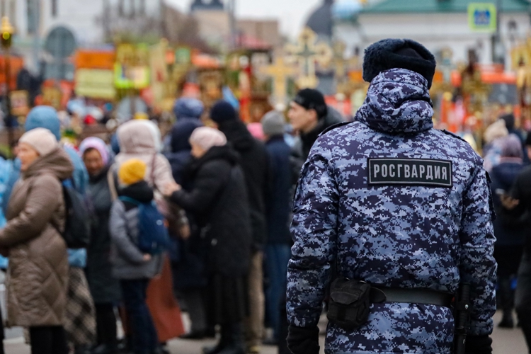 В Казани Росгвардия приняла участие в обеспечении безопасности крестного хода