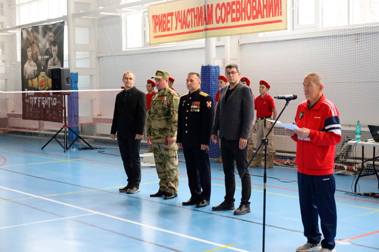 В Татарстане участнику СВО из Верхнего Услона вручили медаль Жукова