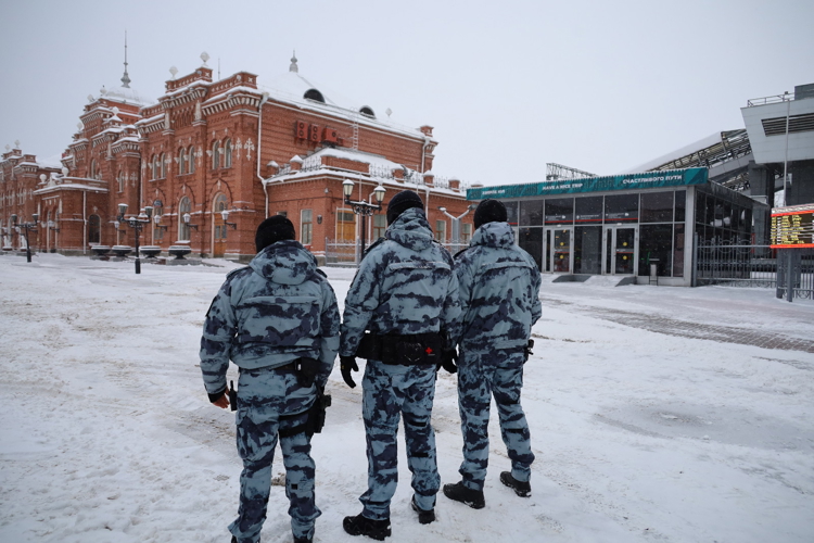 Росгвардия обеспечила безопасность Поезда Деда Мороза в Казани