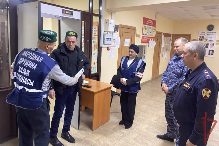 Росгвардейцы выполнили задачу по охране общественного порядка во время празднования Ураза-байрама в Татарстане