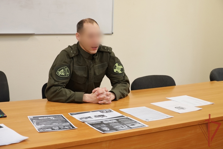 Казанские школьники побывали в гостях у сотрудников СОБР «Тимер батыр»