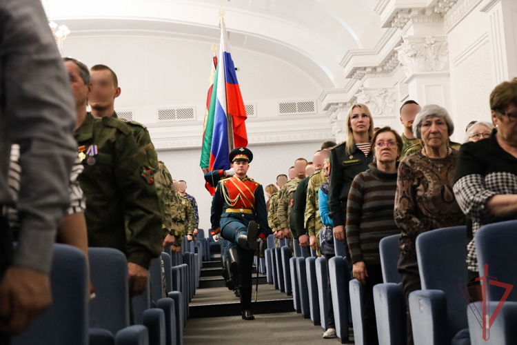 В Казани отметили 80-ю годовщину образования воинских частей Росгвардии по охране важных государственных объектов
