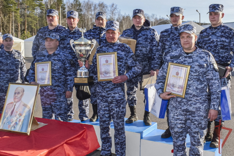 В Казани прошёл конкурс профессионального мастерства среди сотрудников групп задержания вневедомственной охраны Росгвардии