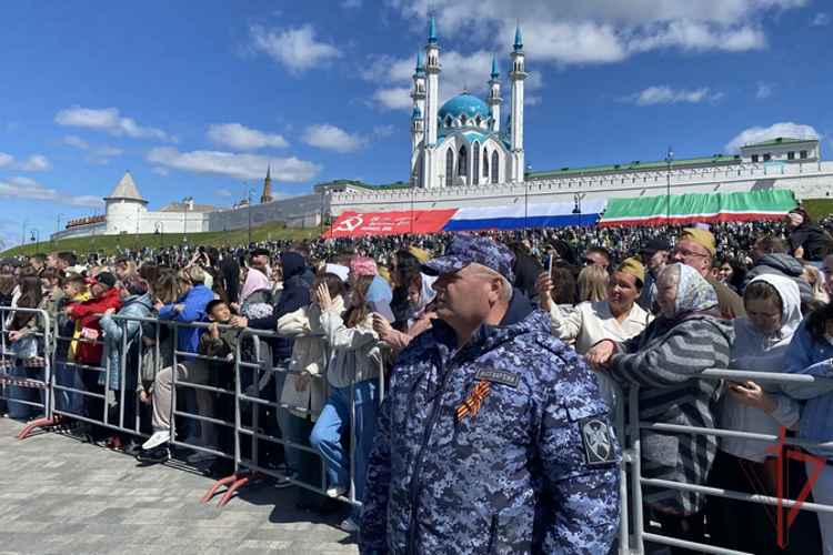 В Татарстане росгвардейцы выполнили задачи по обеспечению безопасности празднования Дня Победы