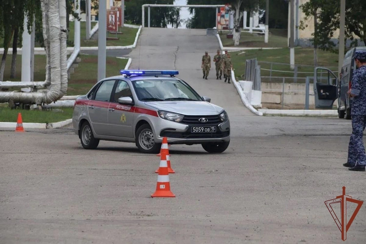 Татарстанские росгвардейцы завоевали «бронзу» в окружном этапе конкурса профессионального мастерства