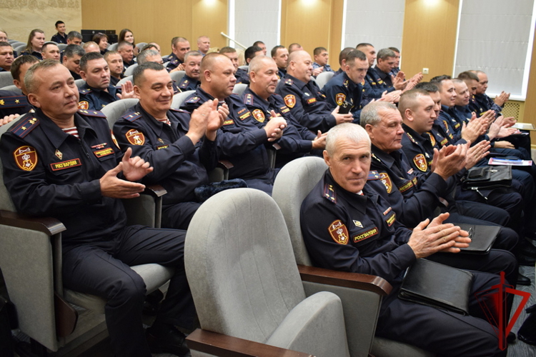 Подразделения вневедомственной охраны Росгвардии в Татарстане отметили 74-ю годовщину со дня образования 