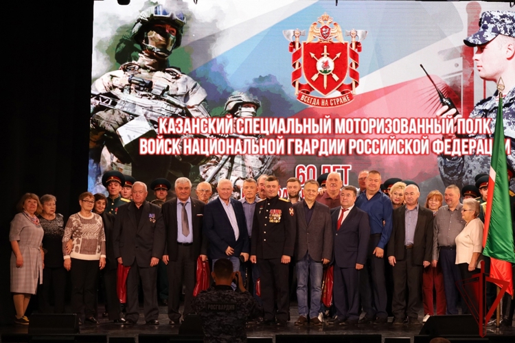 В Казани состоялось торжественное мероприятие к 60-летию образования специальных моторизованных воинских частей Росгвардии (видео)